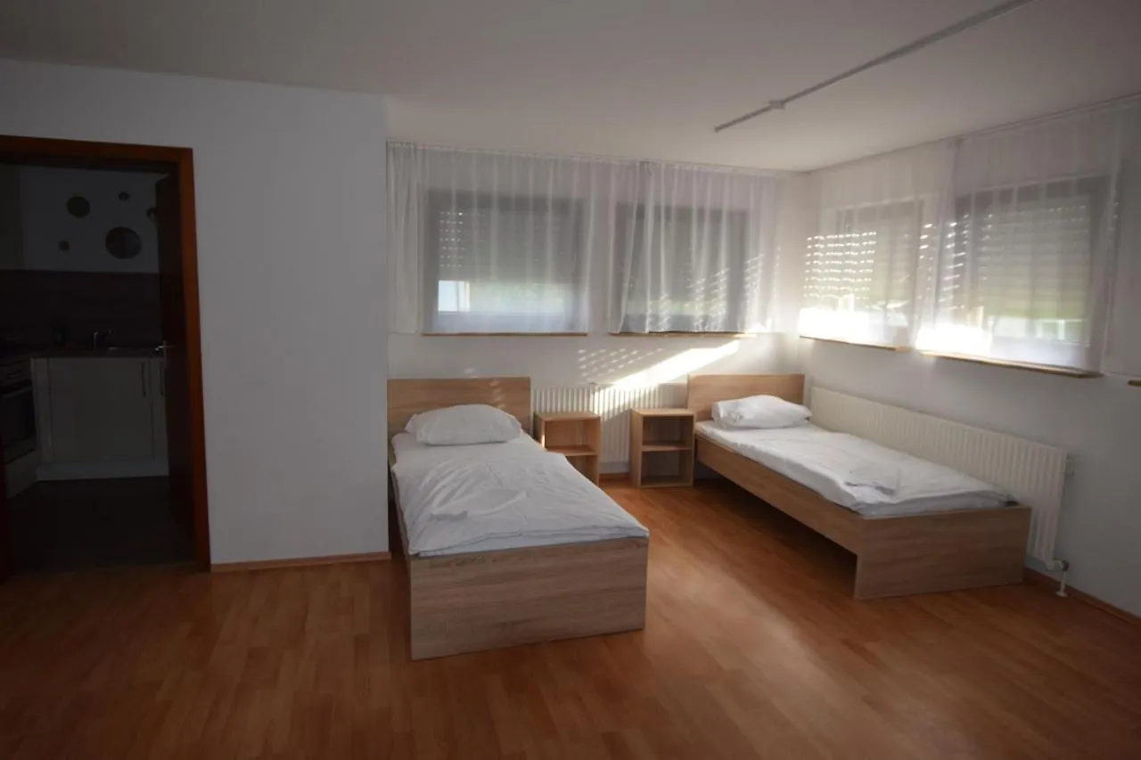 Schoene 2 Zimmer Wohnung Stuttgart Germany